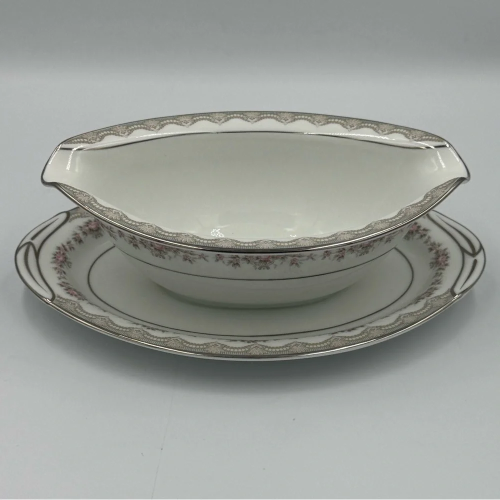 Vintage Noritake Glenwood (5770) Gravy Boat with an Attached Underplate